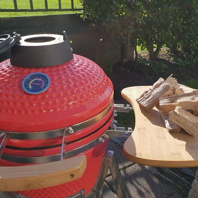 Grill King 27” Kamado Ceramic Charcoal Grill With Trolley & Side Tables