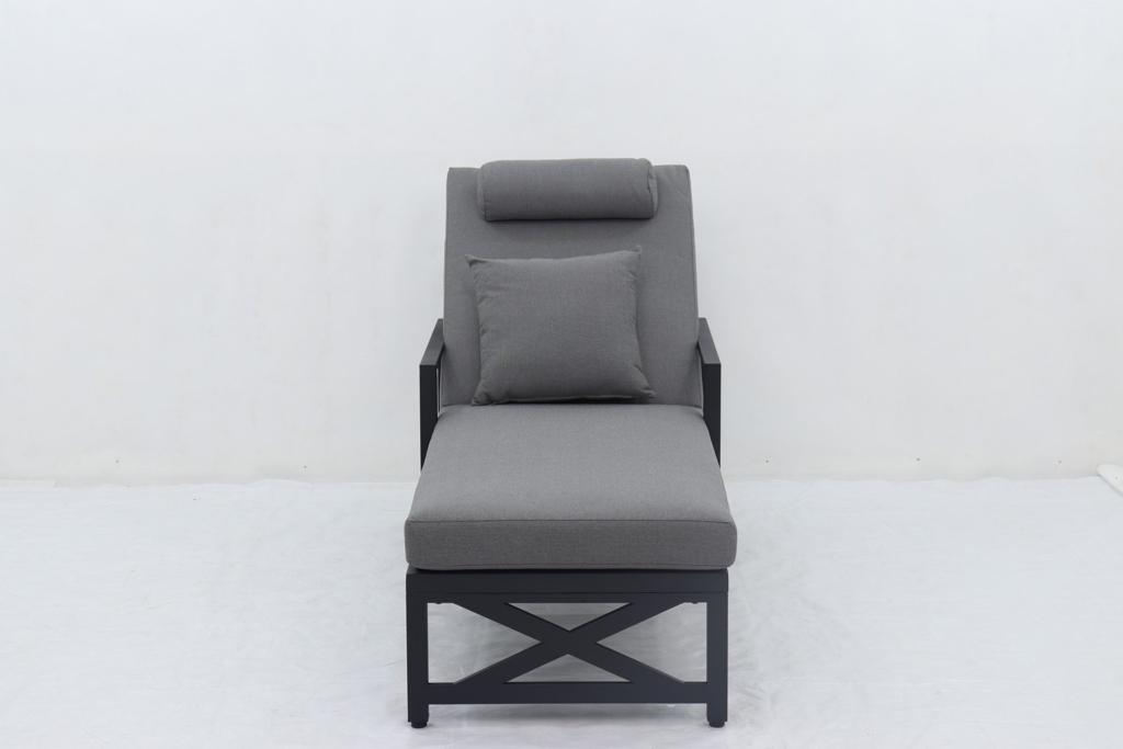 Sunlounge Pro: Black Aluminium Executive Edition